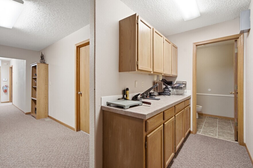 More Photos Of 2802 Madison Square Dr, Loveland Medical For Sale