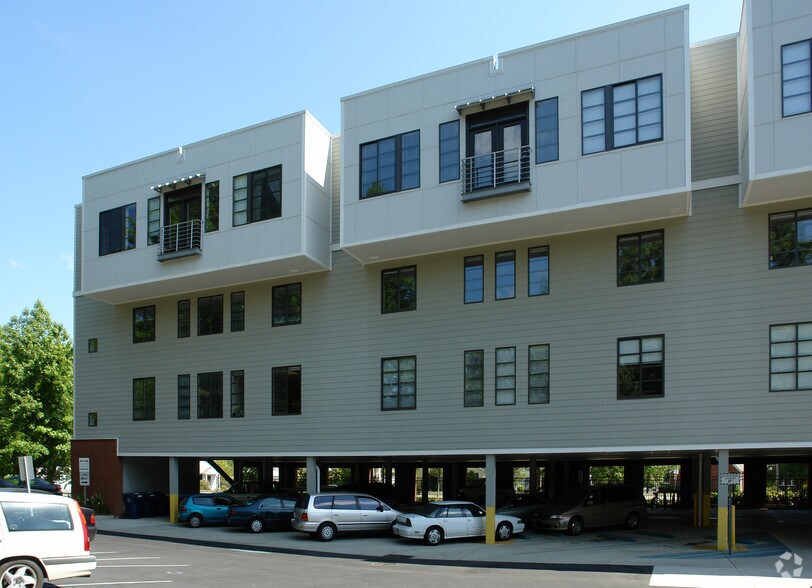 More Photos Of 605 W Main St, Carrboro Medical For Lease