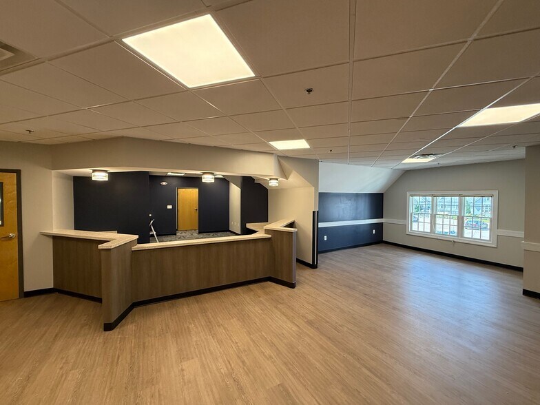 More Photos Of 85 Worcester Rd, Framingham Medical For Lease