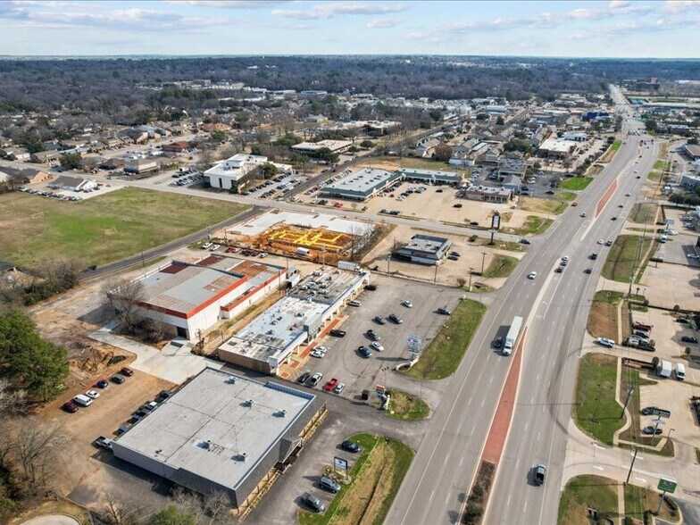 More Photos Of 713 W Southwest Loop 323, Tyler Freestanding For Sale