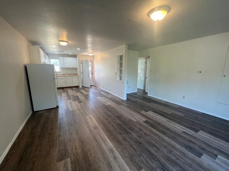 More Photos Of 2256 Donna Dr, Norman Multifamily For Sale