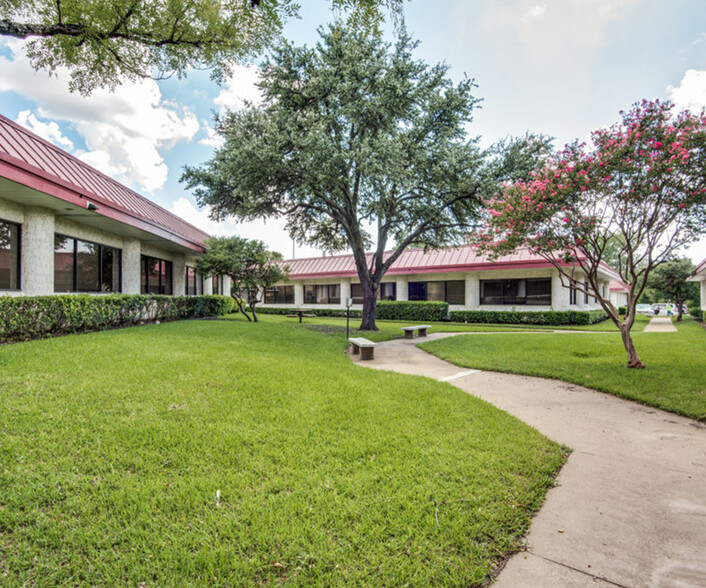 Primary Photo Of 9550 Forest Ln, Dallas Office For Lease