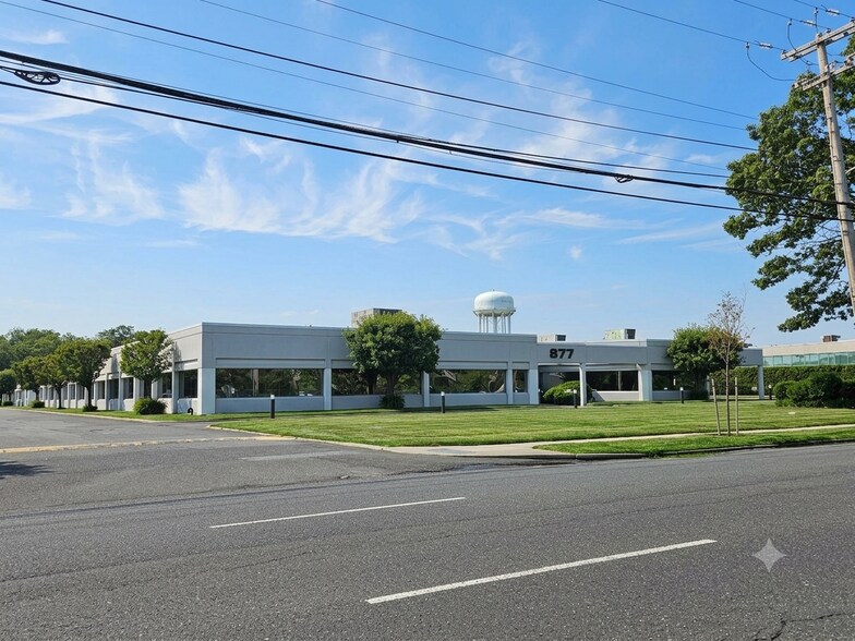 Primary Photo Of 877 Stewart Ave, Garden City Medical For Sale