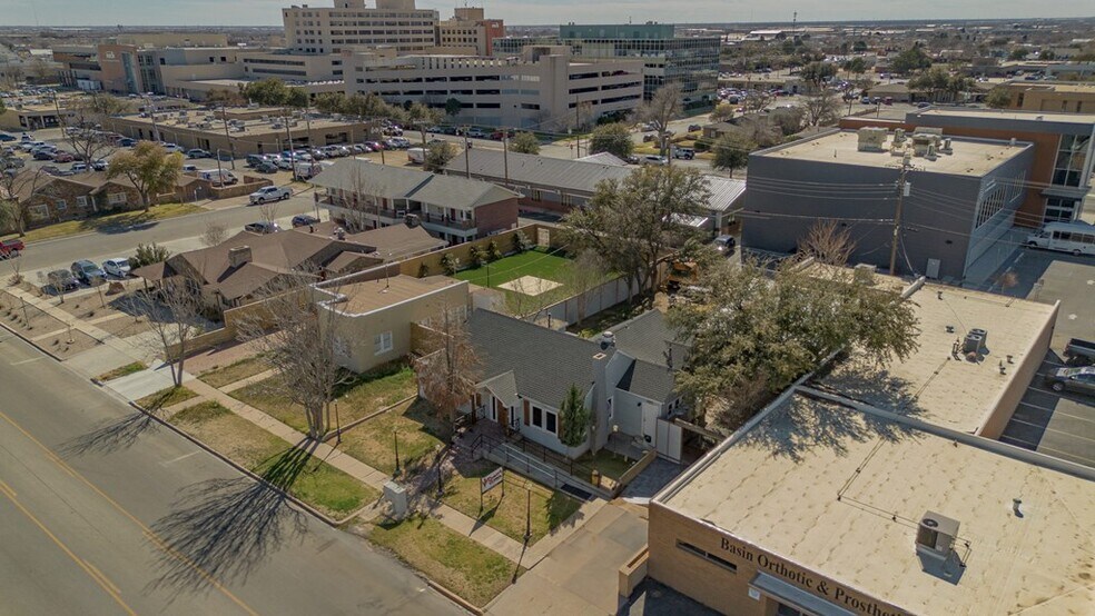 More Photos Of 615 N Sam Houston Ave, Odessa Restaurant For Sale