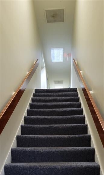 More Photos Of 7667 NW Prairie View Rd, Kansas City Office For Lease