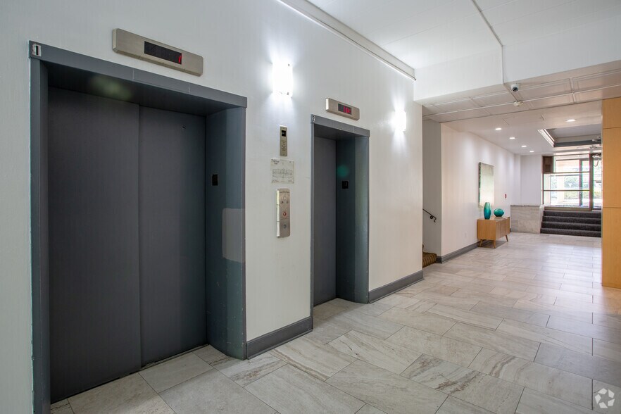 More Photos Of 1001 Kings Hwy N, Cherry Hill Apartments For Lease