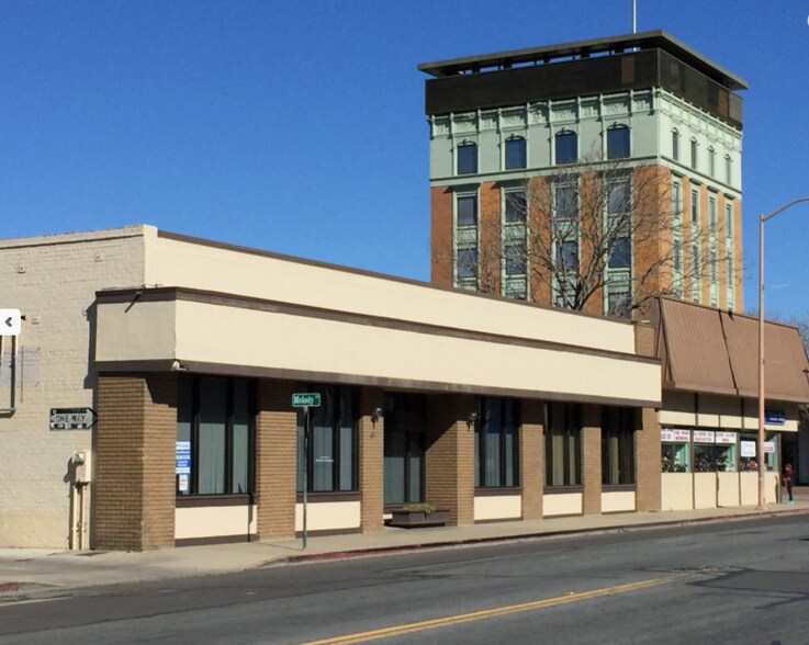 More Photos Of 4-10 W Alisal St, Salinas Office For Lease
