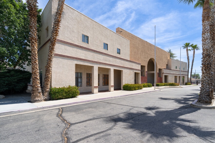 More Photos Of 44725 10th St W, Lancaster Medical For Sale