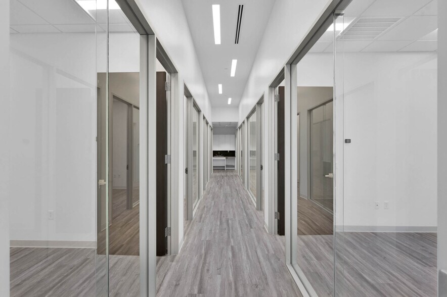 More Photos Of 24527 Gosling Rd, Spring Flex For Lease