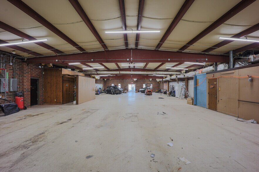 More Photos Of 510 Morgan Mill Rd, Monroe Freestanding For Sale