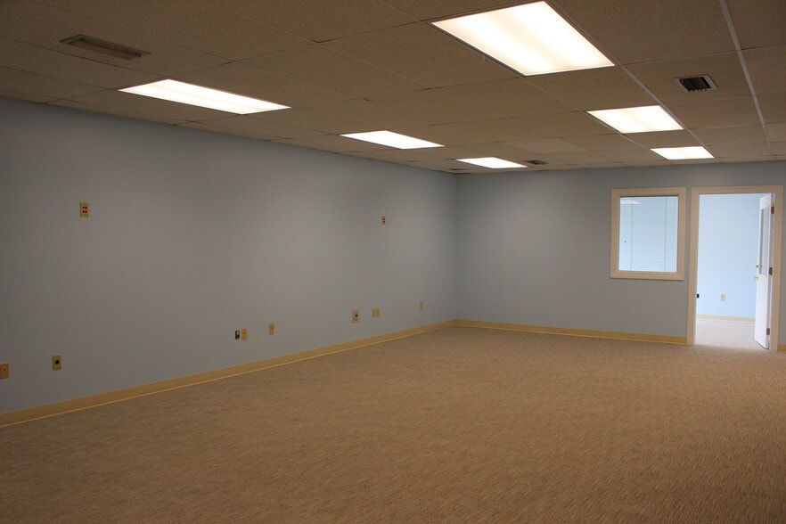 More Photos Of 5000 W 4th St, Hattiesburg Medical For Lease