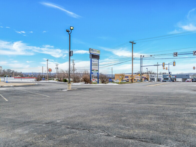 More Photos Of 1777 N Keyser Ave, Scranton Drugstore For Lease