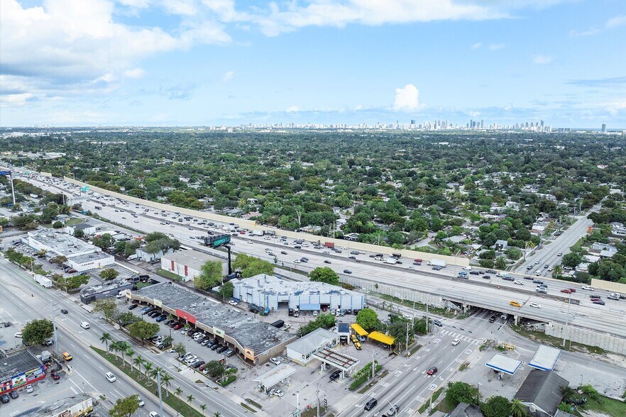 More Photos Of 660 NW 137th St, North Miami Warehouse For Sale