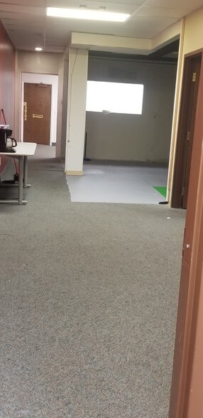 More Photos Of 611 E Weber Rd, Columbus Office For Lease