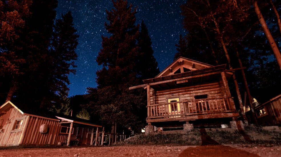 More Photos Of 860 County Road 142, Lake City Hotel For Sale