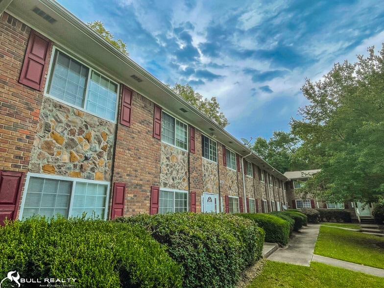 More Photos Of 641 Powder Springs St SE, Smyrna Apartments For Sale