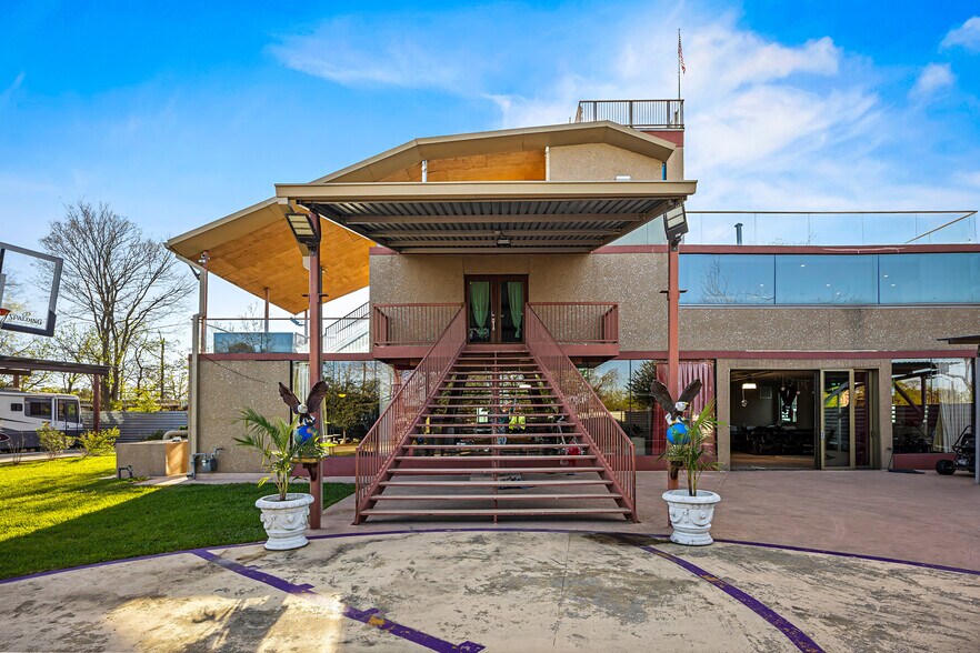 More Photos Of 4015 Luell St, Houston Specialty For Sale