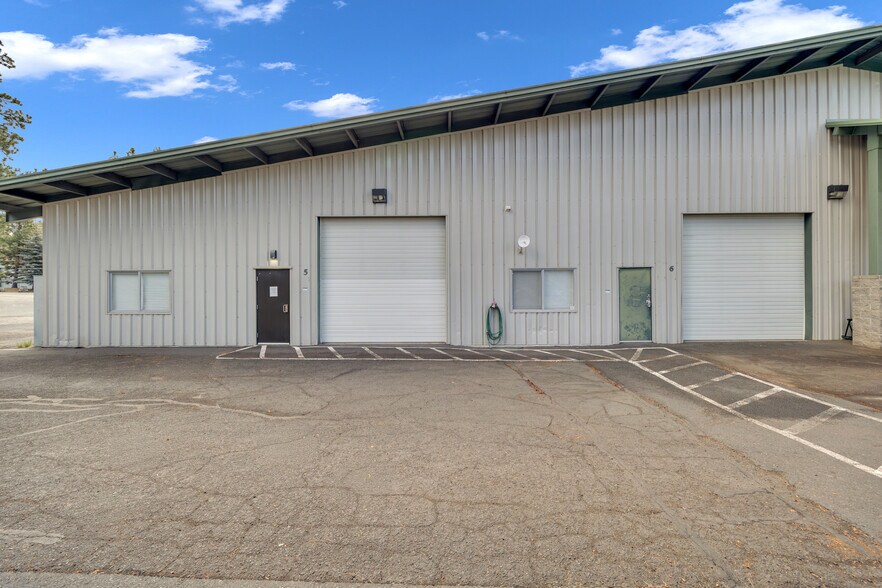Primary Photo Of 56857 Enterprise Dr, Sunriver General Retail For Lease