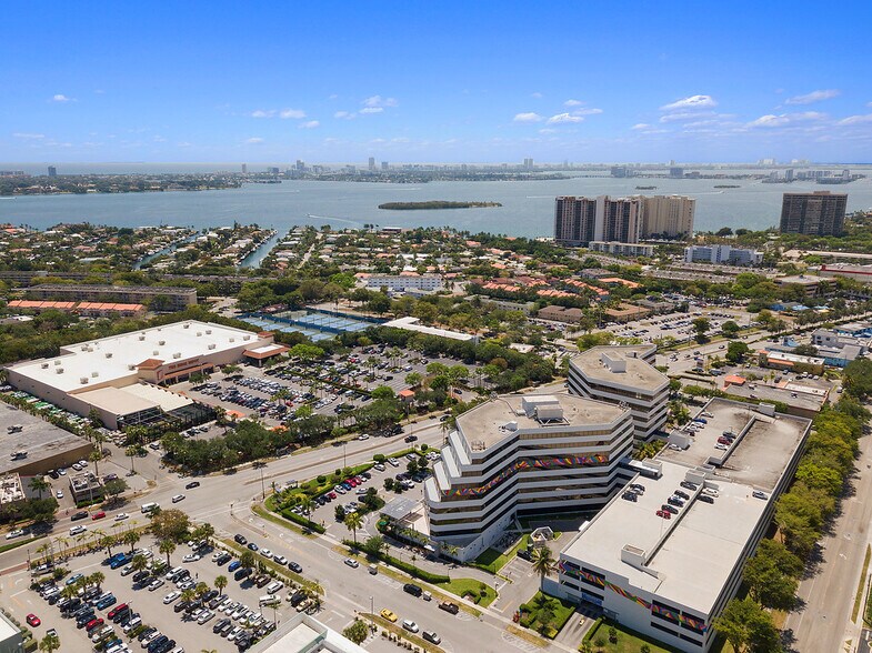 More Photos Of 12000 Biscayne Blvd, Miami Office For Lease