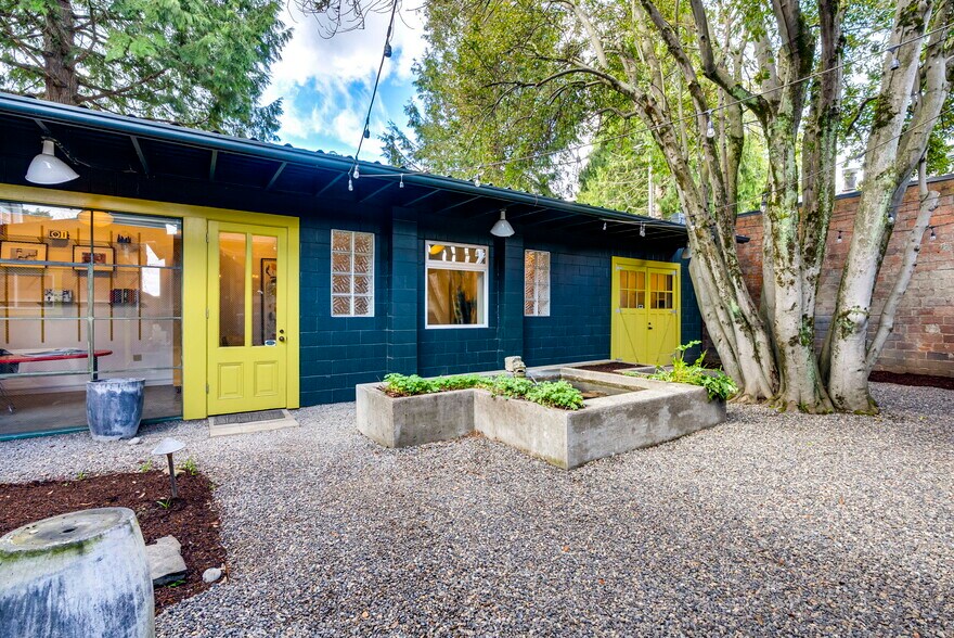 More Photos Of 1825 SE 7th Ave, Portland Loft Creative Space For Sale