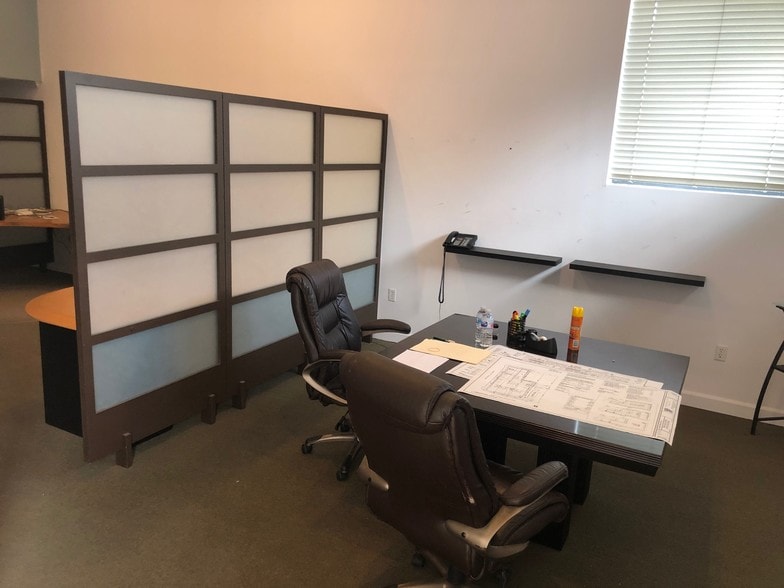 More Photos Of 311 Circle Dr, Maitland Office For Sale