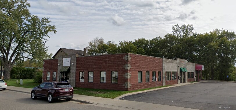 Primary Photo Of 200-208 NE 3rd St, Grand Rapids Office For Lease