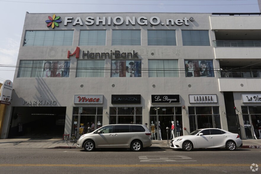 More Photos Of 726 E 12th St, Los Angeles Freestanding For Lease