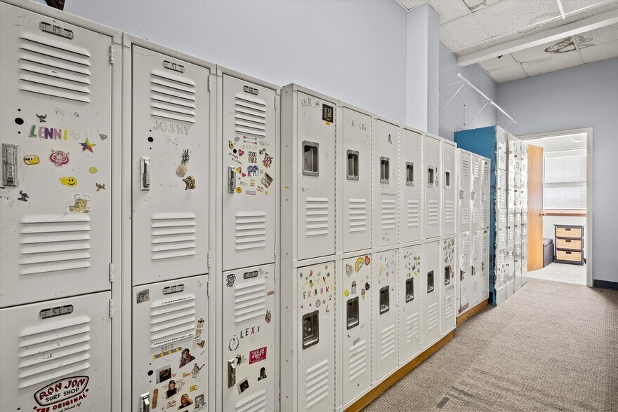 More Photos Of 24 Old Albany Post Rd, Croton-on-Hudson Medical For Lease