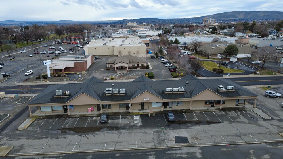 Primary Photo Of 214 Torbett St, Richland General Retail For Lease