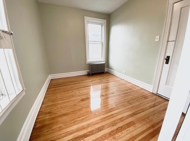 More Photos Of 36-31 30th St, Astoria Apartments For Sale