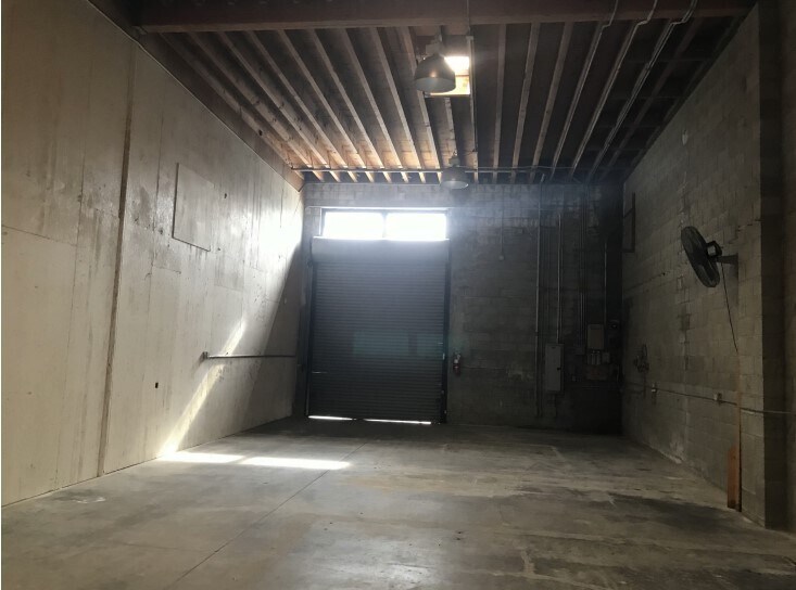 More Photos Of 1220 251st St, Harbor City Warehouse For Lease