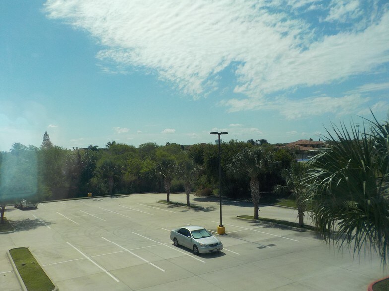 More Photos Of 5700 N Exp 77/83, Brownsville Medical For Lease