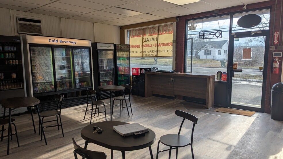 More Photos Of 970 Newfield St, Middletown Storefront For Lease