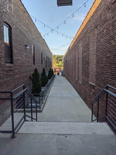 More Photos Of 1519 Decatur St, Ridgewood Loft Creative Space For Lease