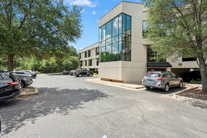 More Photos Of 3200 Steck Ave, Austin Office For Sale