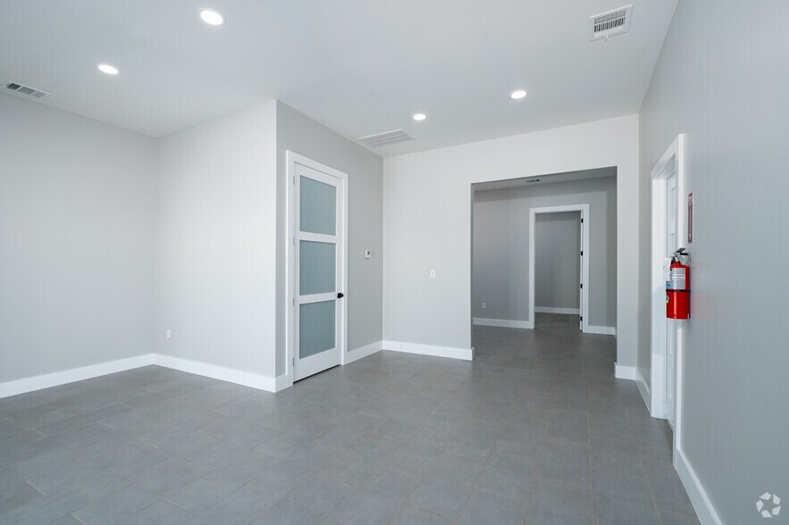 More Photos Of 2346 Seaborn Rd, Ponder Unknown For Lease