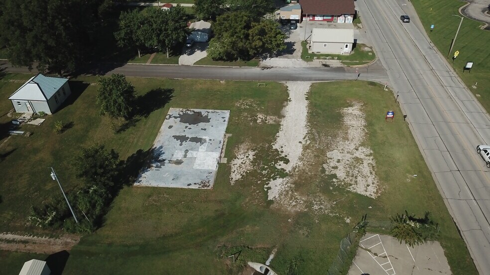 More Photos Of 1303 East St, Iola Land For Sale