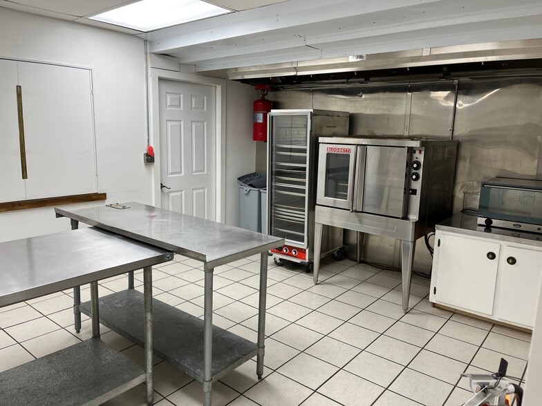 More Photos Of 49 Market St, Somersworth Religious Facility For Sale