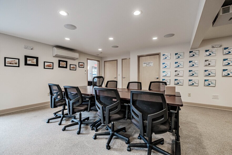 More Photos Of 352 Warren Ave, Portland Office Residential For Sale