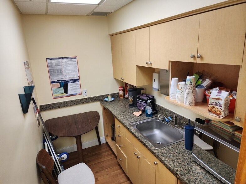 More Photos Of 1700 SE Hillmoor Dr, Port Saint Lucie Medical For Sale