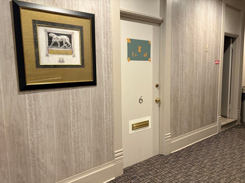 More Photos Of 108 E High Ave, New Philadelphia Office For Lease