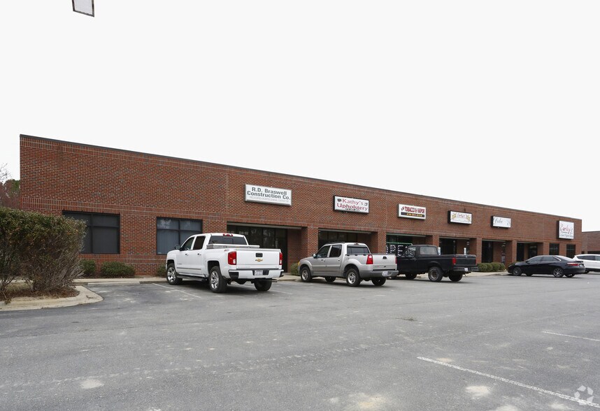 More Photos Of 3241 US Highway 70 E, Smithfield Light Distribution For Lease
