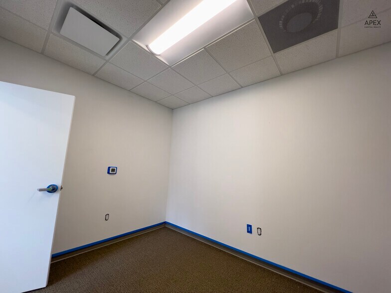 More Photos Of 1690 NW 108th Ave, Miami Industrial For Lease