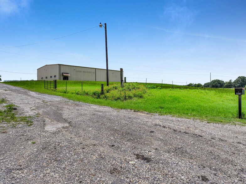 More Photos Of 7387 TX-164 Hwy, Buffalo Warehouse For Lease