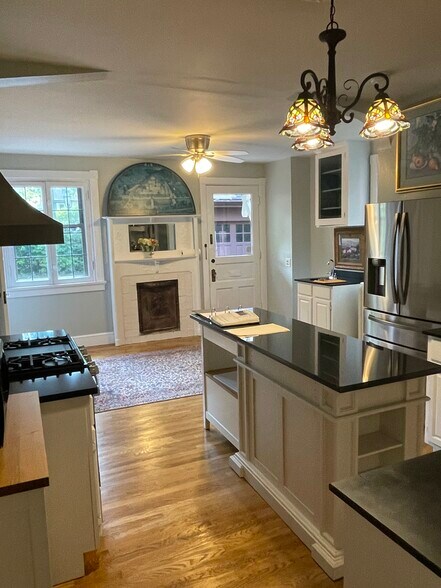 More Photos Of 445 Ludlow Ave, Cincinnati Apartments For Sale