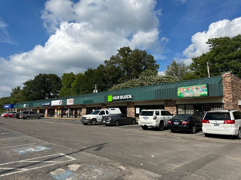 Primary Photo Of 288 - 308 N Cleveland St, Memphis Storefront For Lease