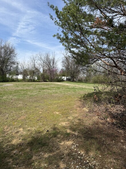 More Photos Of 2940 Calderwood Hwy, Maryville Religious Facility For Sale