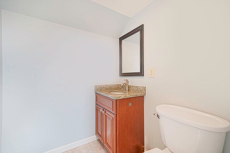 More Photos Of 2983 Long Beach Rd, Oceanside Medical For Sale