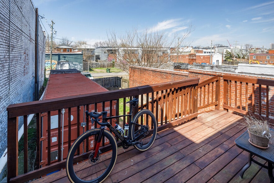 More Photos Of 1521 Hull St, Richmond Storefront Retail Residential For Sale