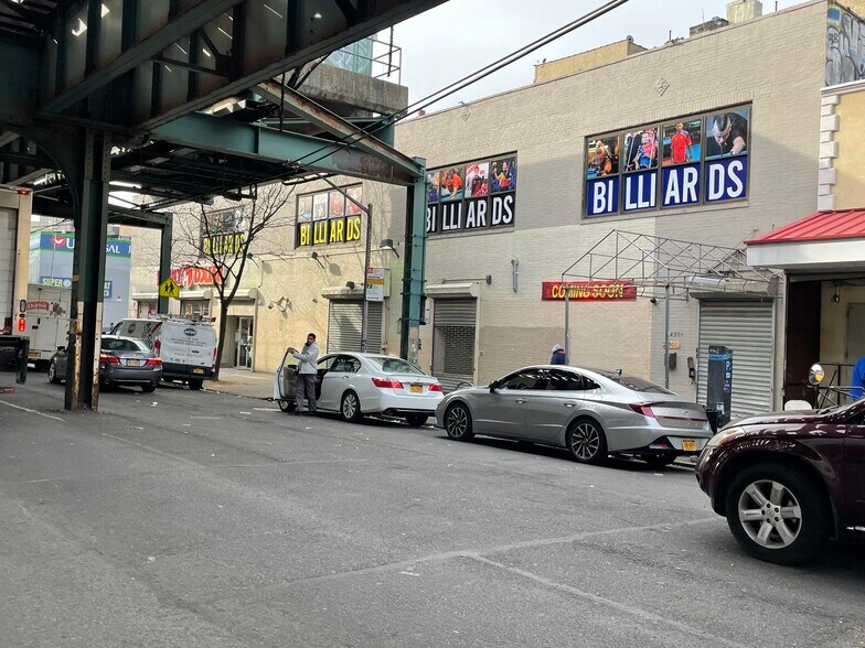 More Photos Of 2301 Jerome Ave, Bronx General Retail For Sale